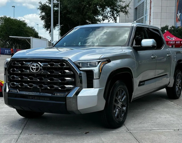 How To Choose the Right Window Tint for Your Car in Houston: A Complete Guide